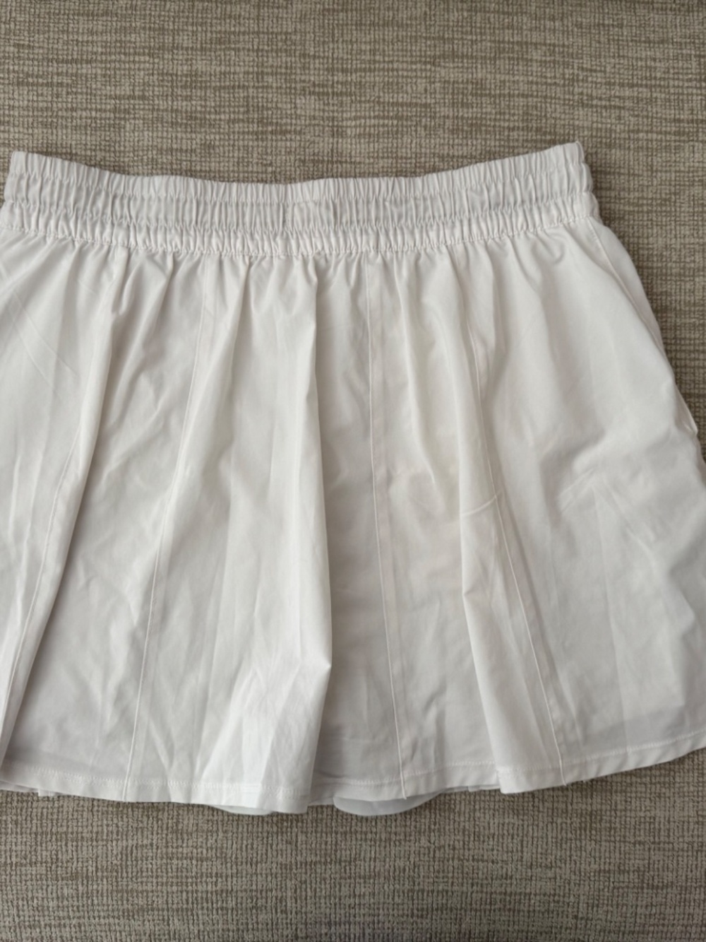 Vuori Clementine Skirt L Sport Tennis Workout Short Skort Performance Breathable - Picture 4 of 9